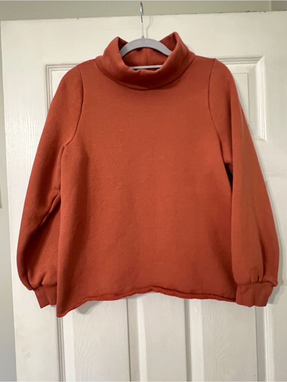Madewell Ladies Fleece Sweatshirt From their: "Make Weekends Longer" line.Size S